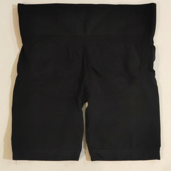 Kali & Wins - Picture 2 of 2